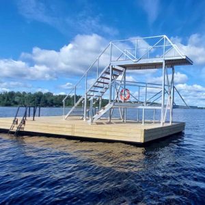 Hyppytornit ja hyppylaudat