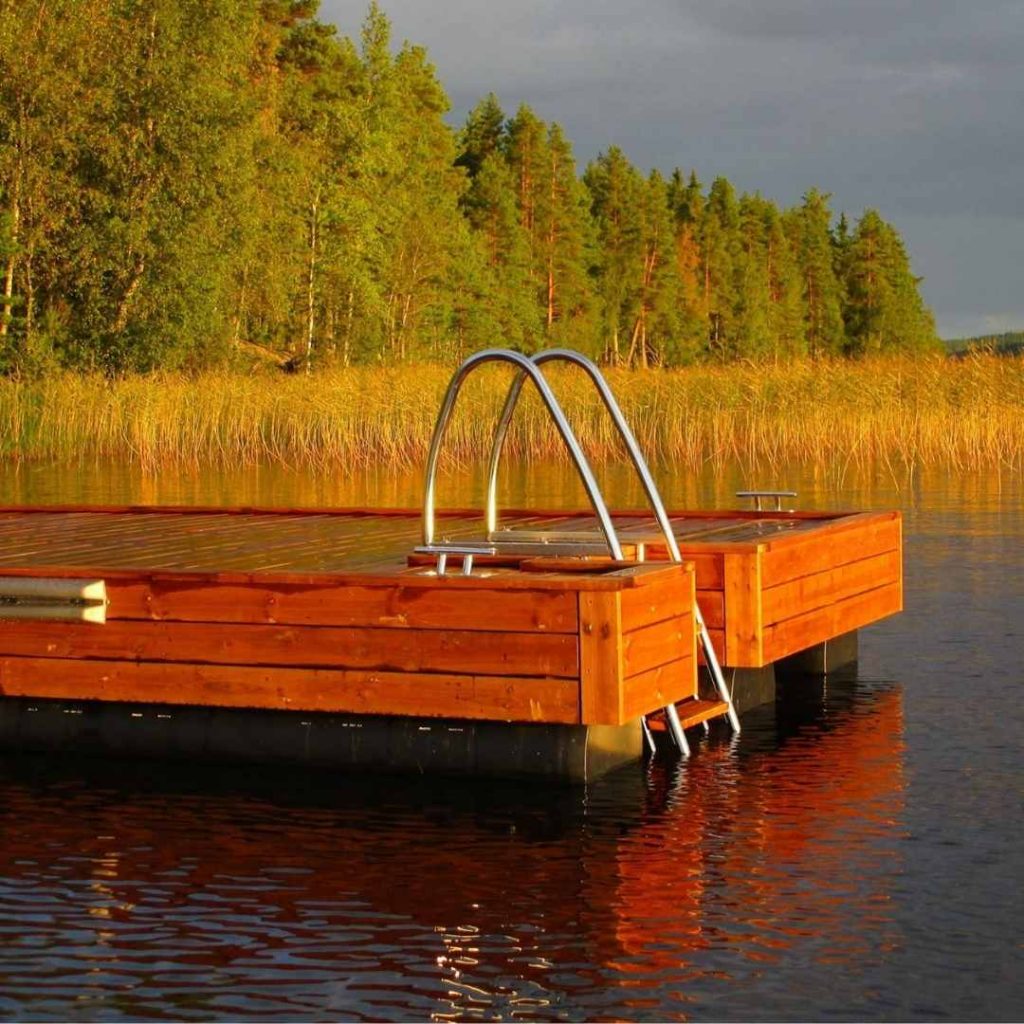 putkiponttonilaituri-lahelta