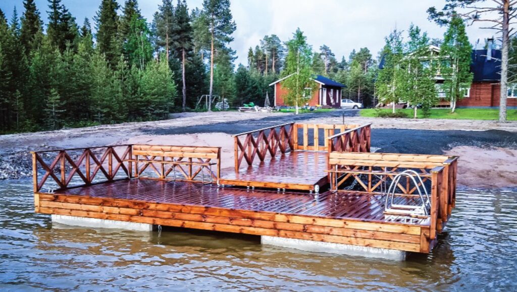 Ponttonit ovat valmistettu suolan, sään ja rasituksen kestävästä erikoisbetonista, jonka ansiosta ne ovat erittäin pitkäikäisiä.