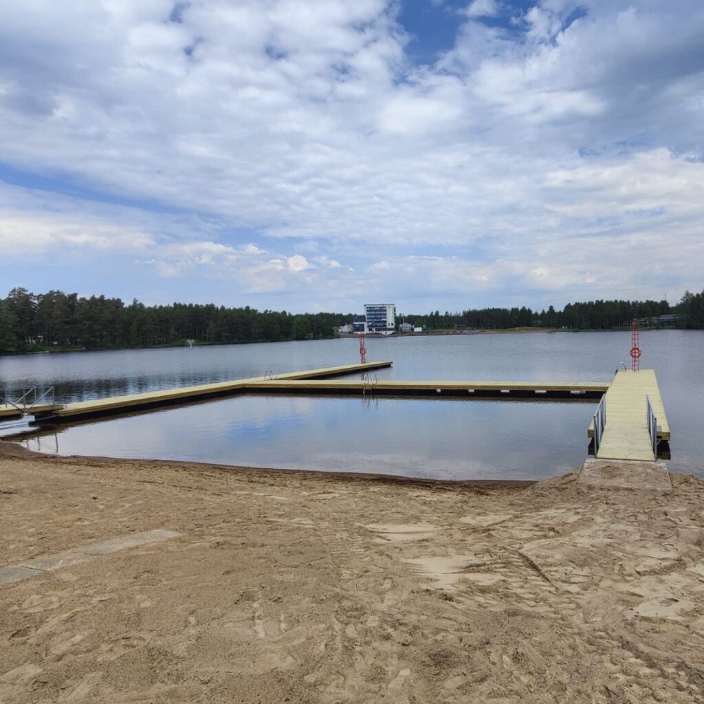 pyhtään uimlaituri