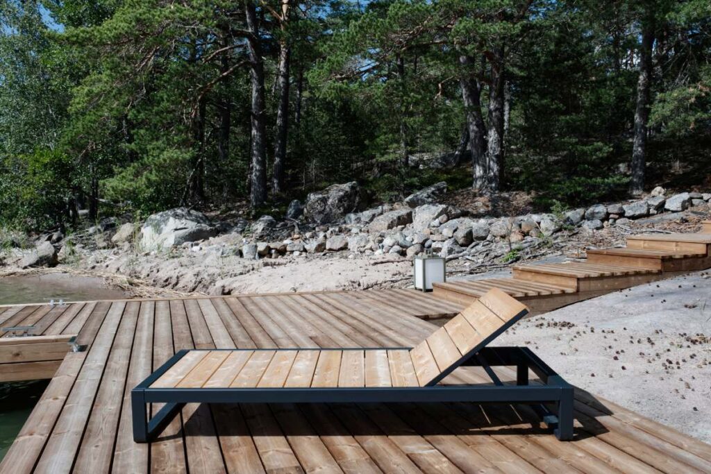 savorak aurinkotuoli terassilla