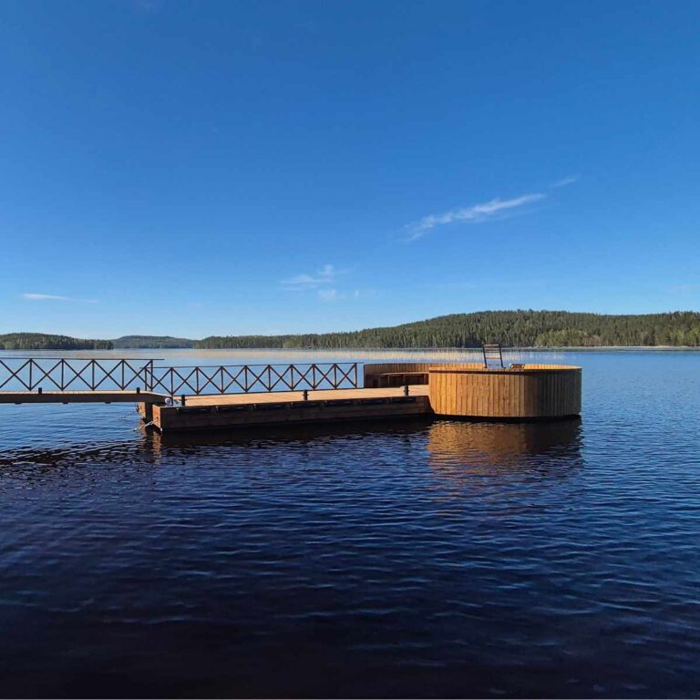 pyöreä laituri sivulta_1