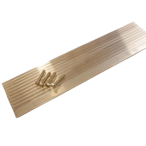 Alumiiniportaan askelma