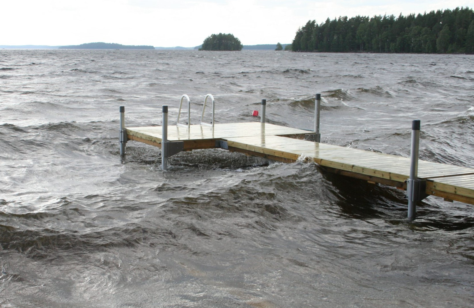 Oloneuvos myrskyssä