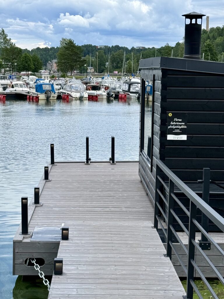 Hetki Sauna Savorak laiturilla