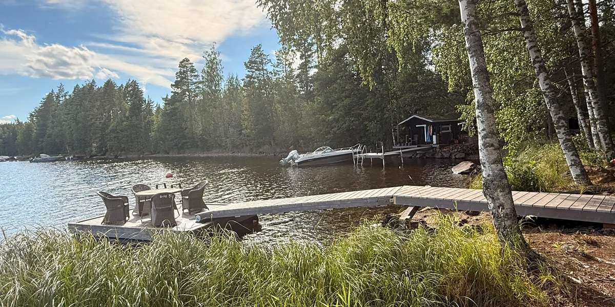 mökkilaituri kelo pihakalusteilla kuhmoinen